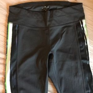 ATHLETA LEGGINGS